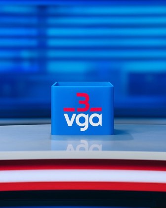 Mikrofon altı logo örnek uygulama görseli #3